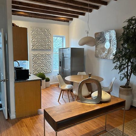 A Dedicated Space To Unwind New York Eksteriør bilde
