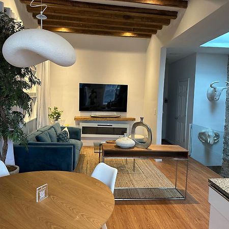 A Dedicated Space To Unwind New York Eksteriør bilde